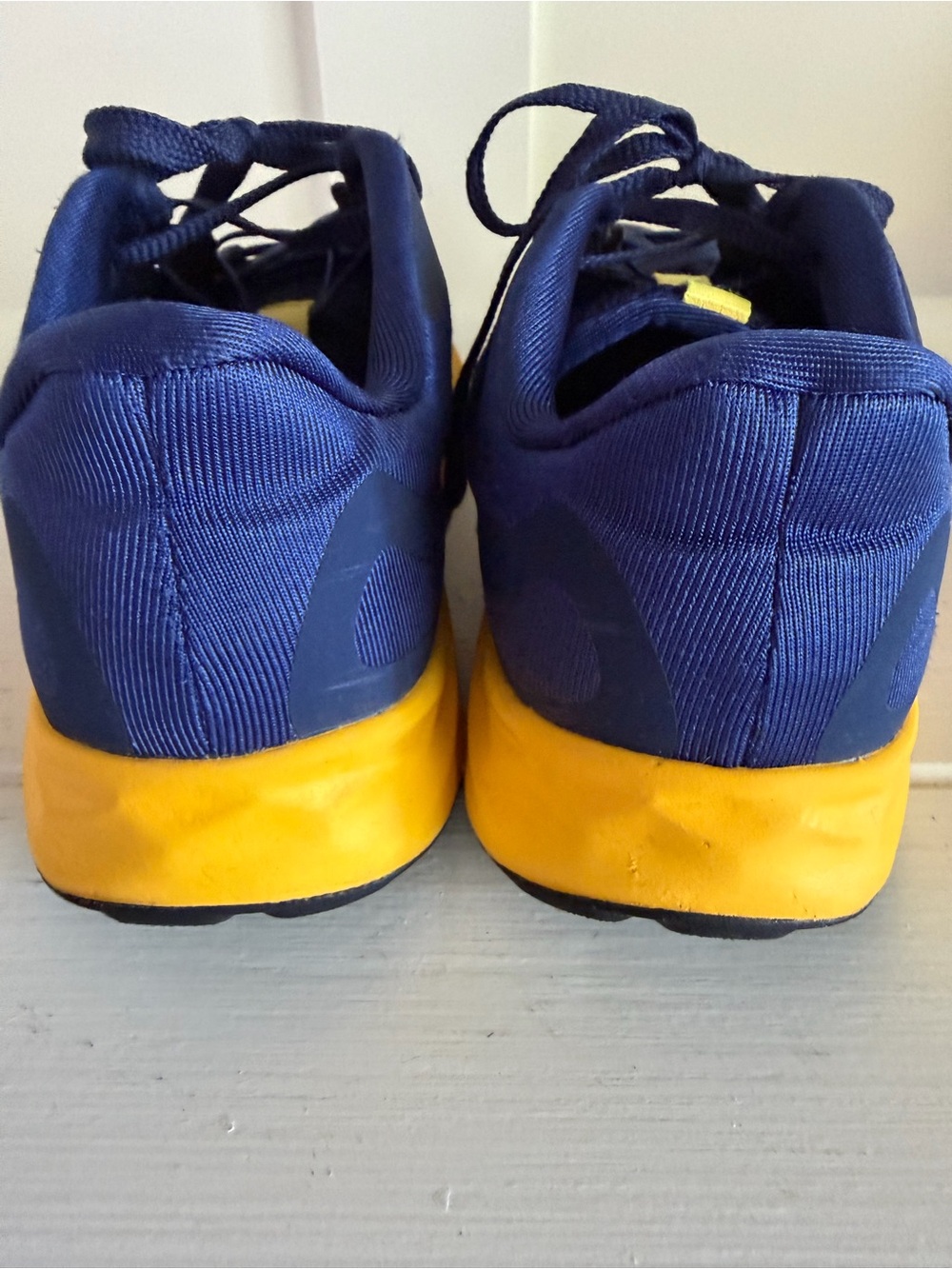 New Balance Kids Fresh Foam Arishi v4 Running Shoes - Size 5.5 Wide Navy Blue - Picture 5 of 8